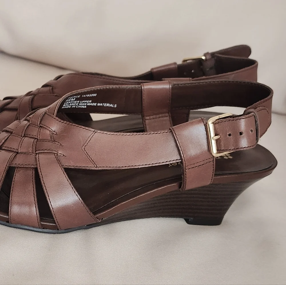 Naturalizer Platform Wedge Women's Sandals 2.5